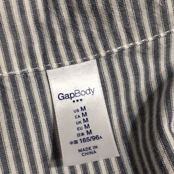 GAP Body Button up Shirt/Tunic size Medium - Picture 4 of 4